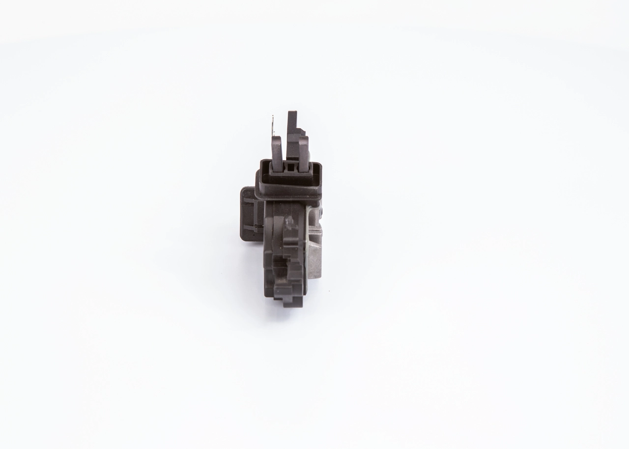 Regulator alternatora (przekaźnik ładowania) Toyota Corolla sedana (E18) (2013 - 2021) cena, od 49,99 USD