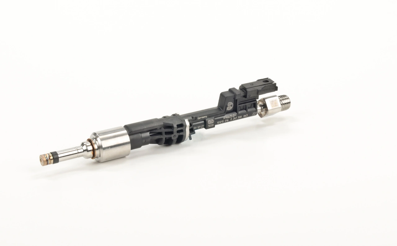 Wtryskiwacz paliwa Bosch 0261500063 cena, od 117,48 USD