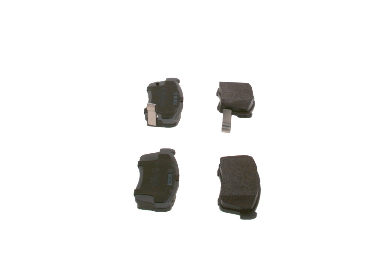 Do koszyka 0986424695 Bosch Klocki hamulcowe przednie tarczowe