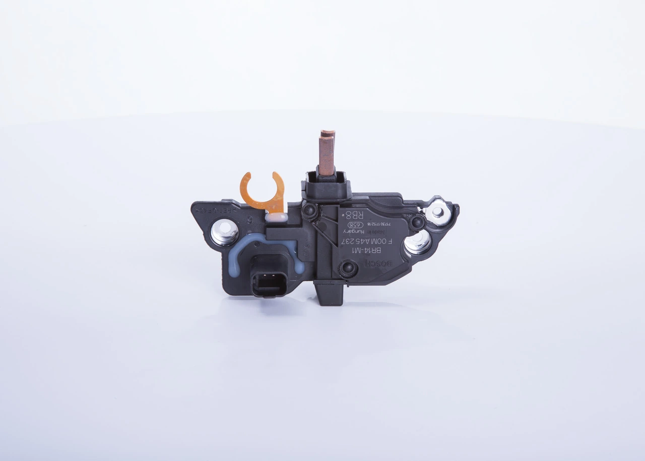 F00MA45237 Bosch Regulator alternatora (przekaźnik ładowania)