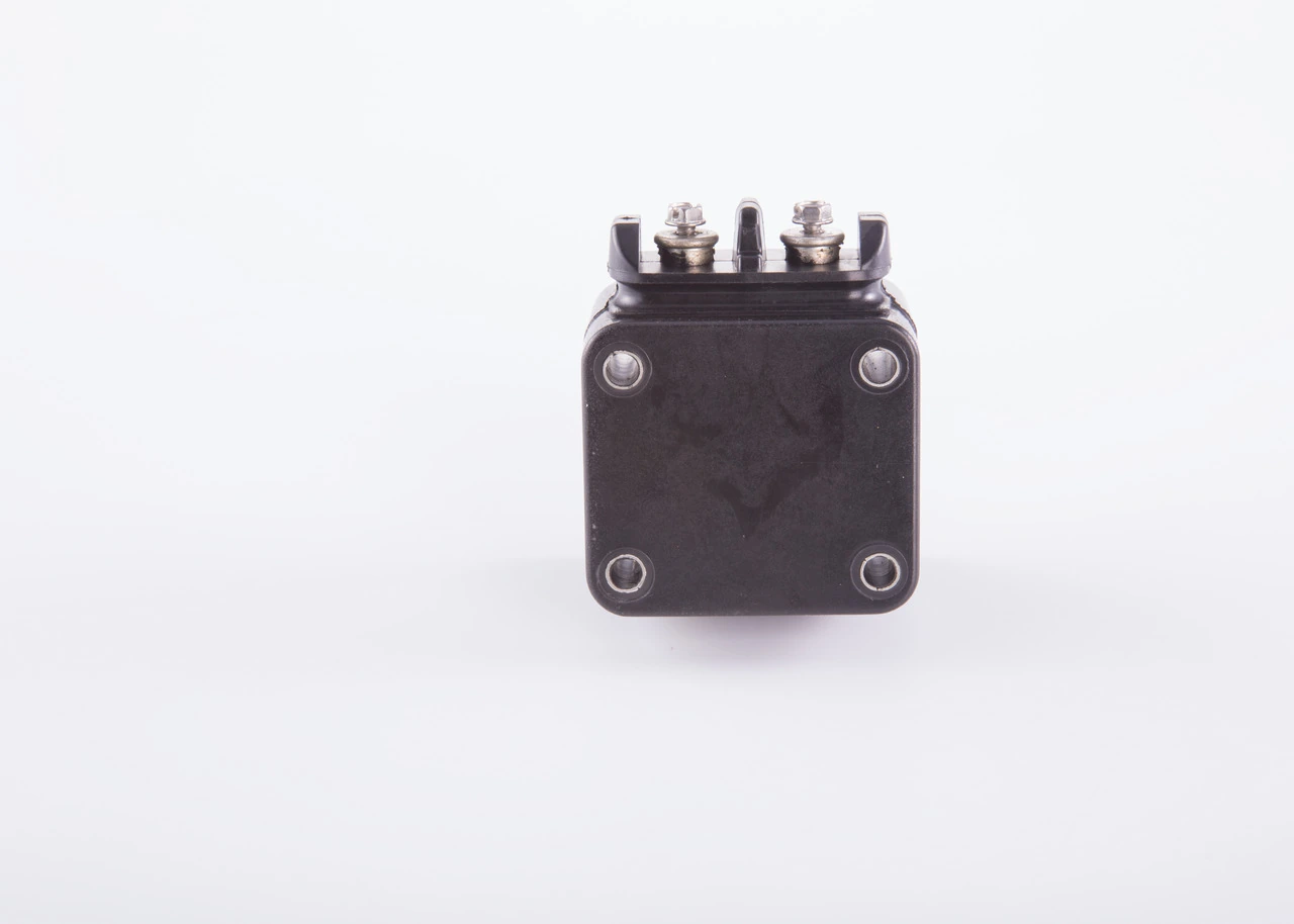 F00HN37431 Bosch Elektromagnes rozrusznika
