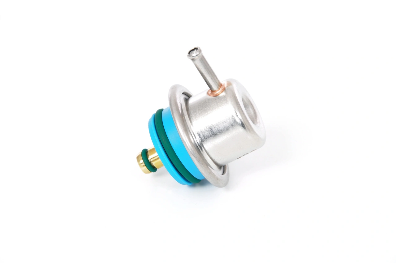 Regulator ciśnienia paliwa w listwie paliwowej Bosch 0280160567 cena, od 53,06 USD