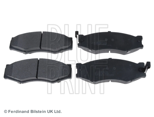 Do koszyka Klocki hamulcowe przednie tarczowe Nissan Bluebird  T72 , T12