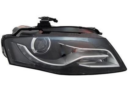  Reflektor prawy Audi A4 