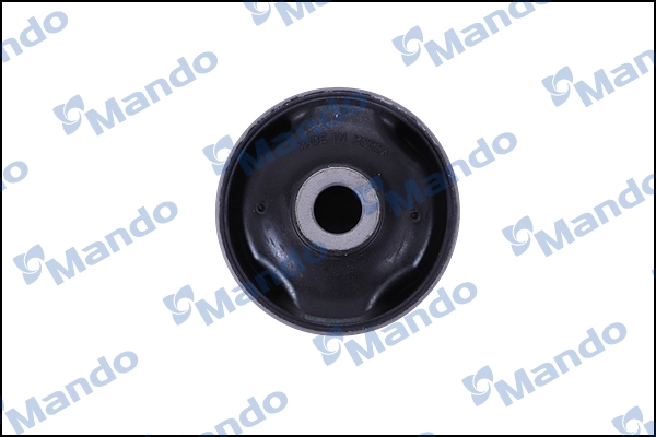 Do koszyka DCC010241 Mando Silentblock przedniego wahacza dolnego