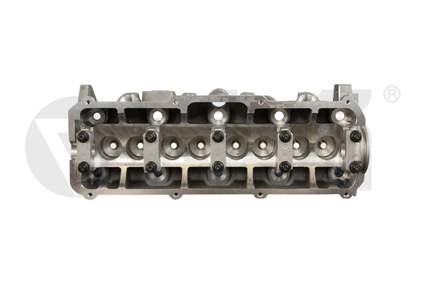 Kupić Głowica cylindrów Volkswagen Passat  32B w dobrej cenie