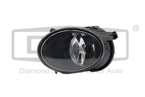  Lampa przeciwmgielna lewa Audi A8 
