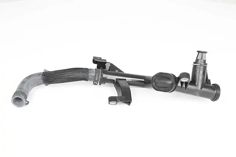  Przewód (króciec) układu chłodzenia Peugeot 206 