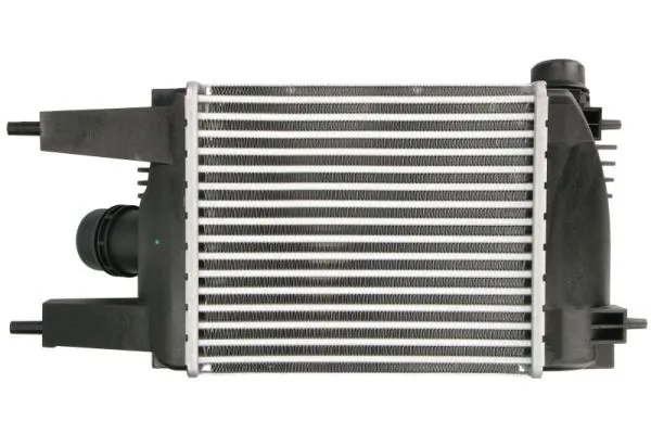 Do koszyka Chłodnica intercoolera Nissan JUKE NMUK F15E