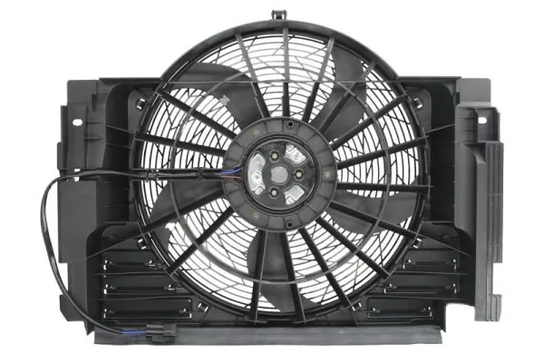 D8B001TT Thermotec Dyfuzor chłodnicy klimatyzacji, w komplecie z wirnikiem i silnikiem
