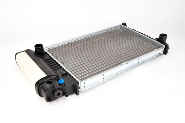 Do koszyka 17111712986 BMW Chłodnica silnika