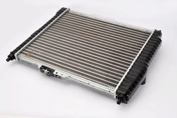 Chłodnica silnika Thermotec D70010TT cena, od 64,99 USD