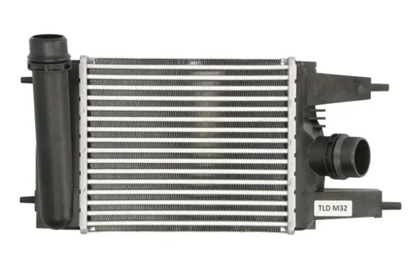 Chłodnica intercoolera Nissan JUKE NMUK hatchback (F15E) (2010 - 2019) cena, od 146,47 USD