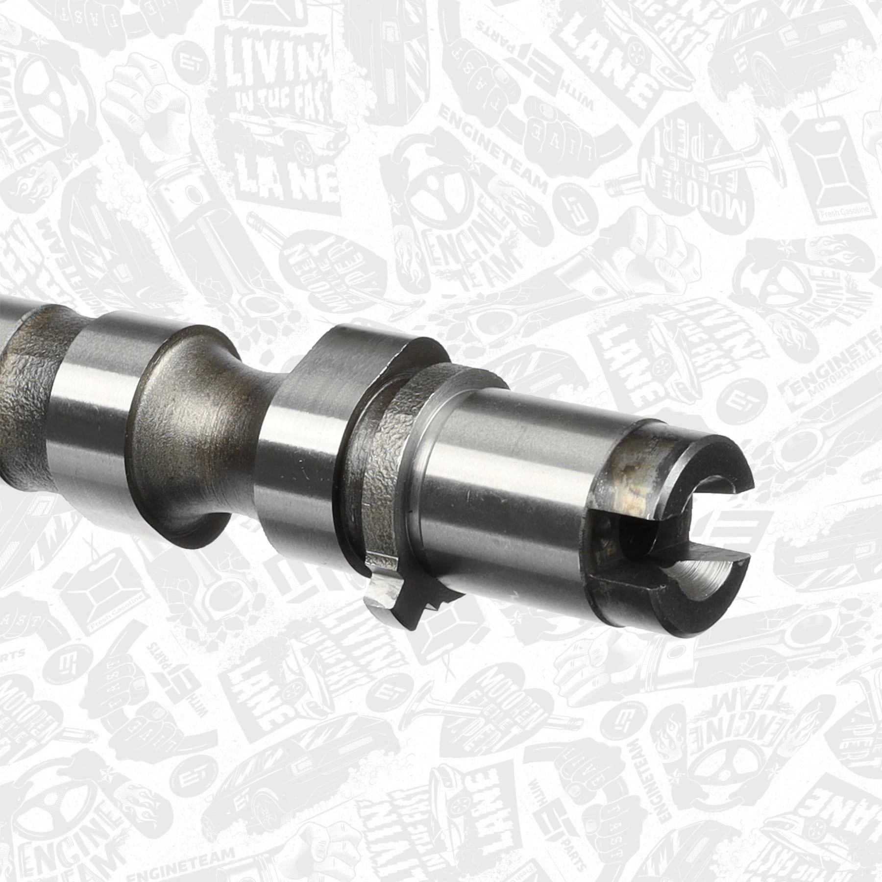 Wał rozrządu silnika Opel Antara L07