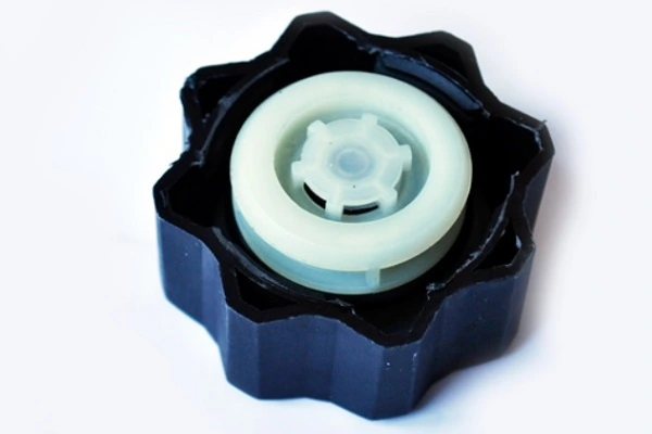 Pokrywa (korek) zbiornika wyrównawczego A2203 Polcar