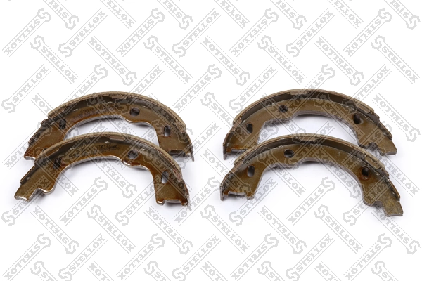 Do koszyka Klocki hamulca ręcznego KIA Ceed  ED