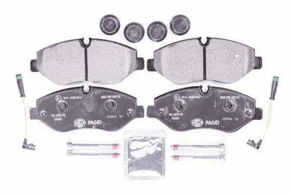 Klocki hamulcowe przednie tarczowe HELLA 8DB355005521