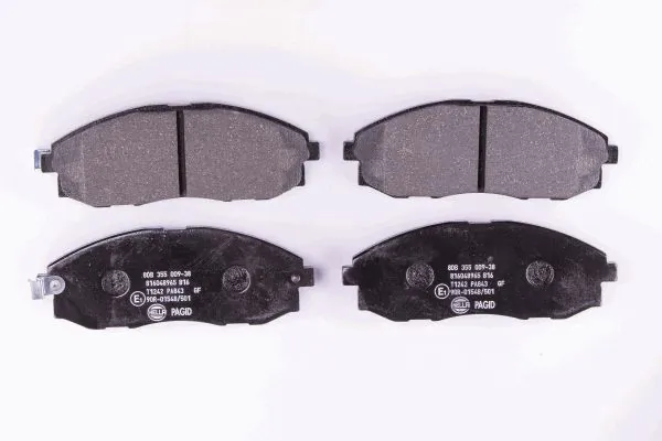 Klocki hamulcowe przednie tarczowe 8DB355009381 HELLA