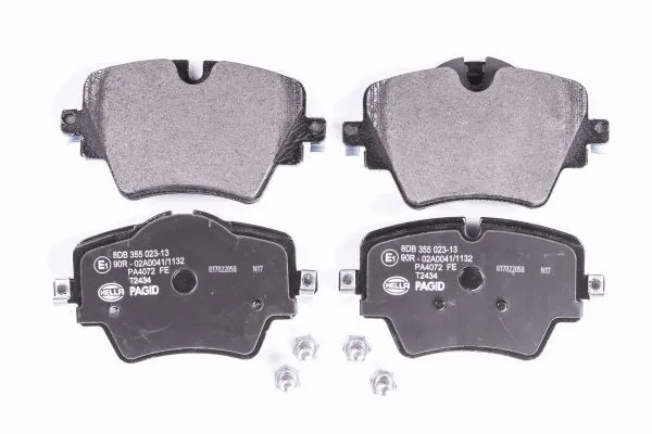Klocki hamulcowe przednie tarczowe 8DB355023131 HELLA