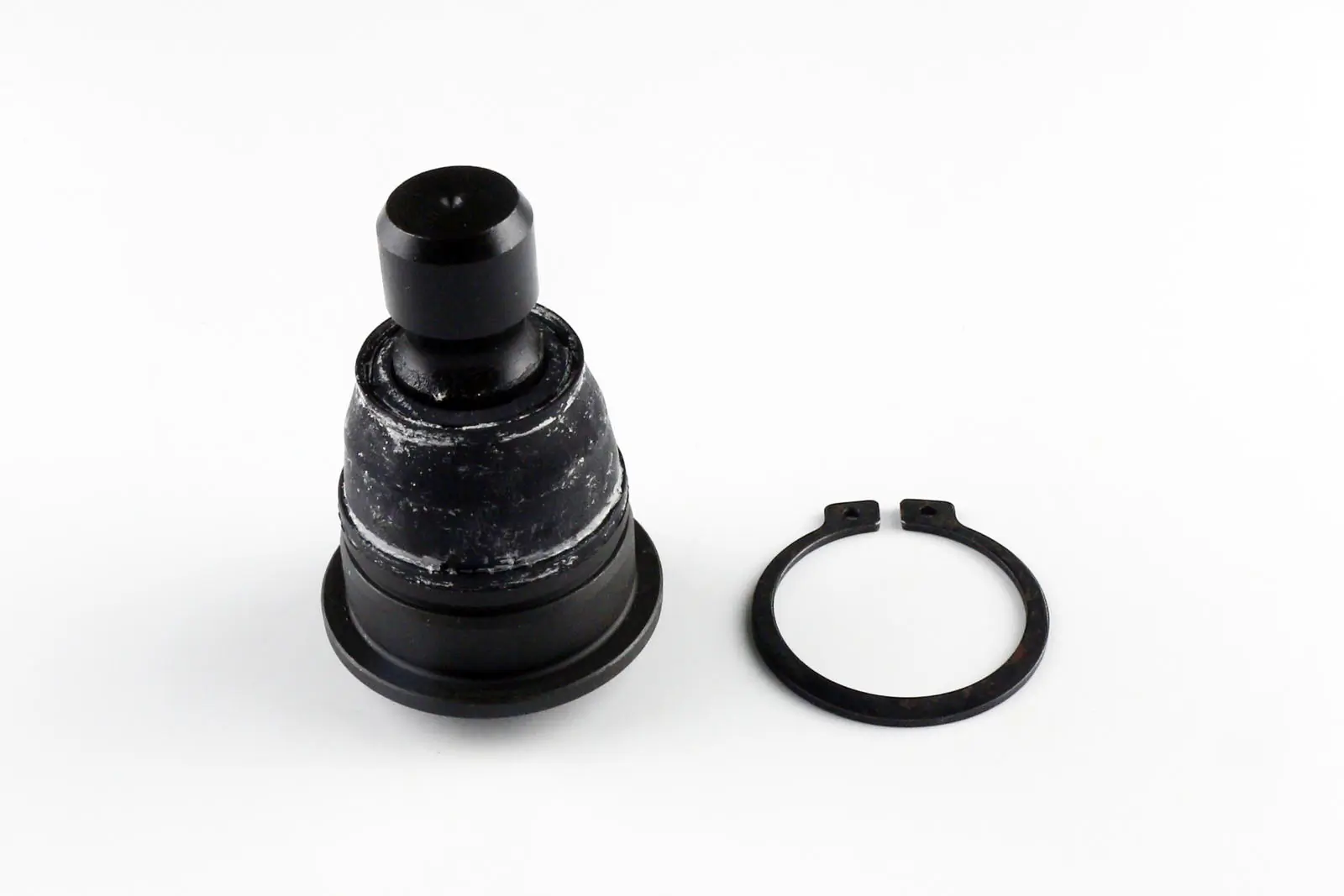 Sworzeń wahacza dolny Renault Koleos SUV (HY0) (2008 - 2026) cena, od 21,20 USD