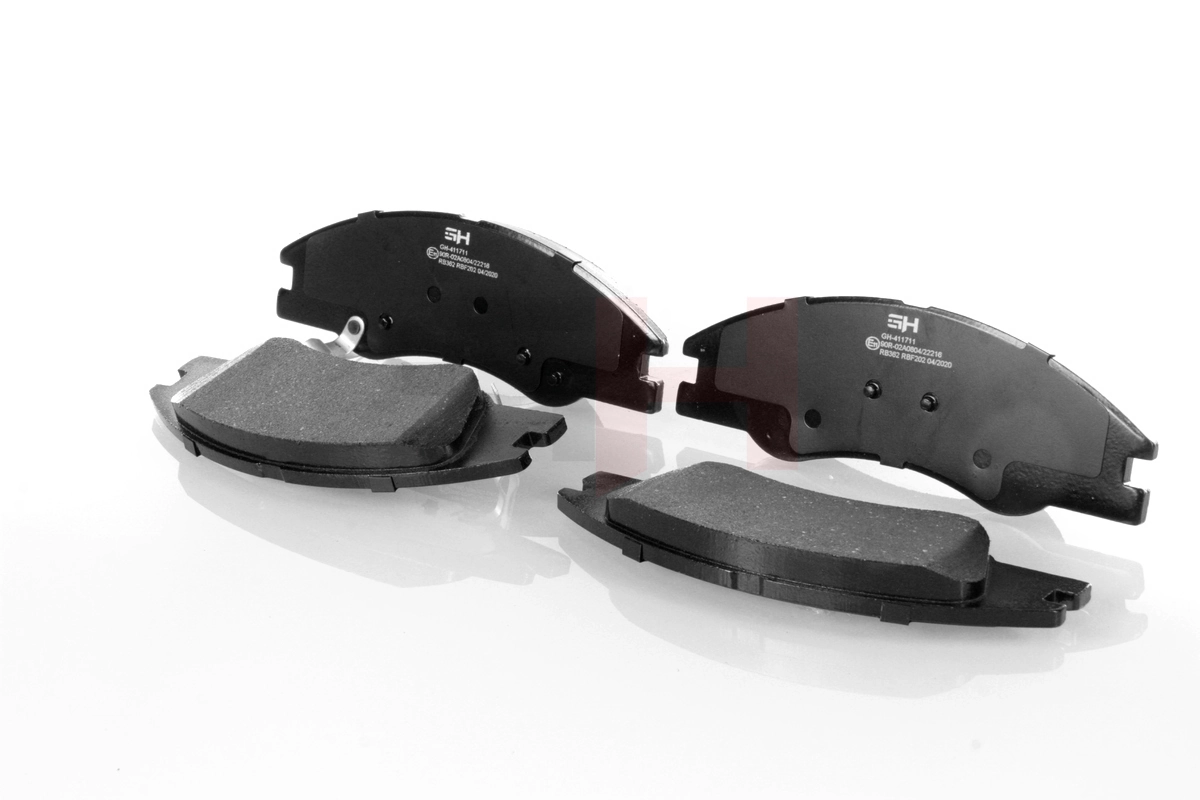  Klocki hamulcowe przednie tarczowe KIA Cerato 1