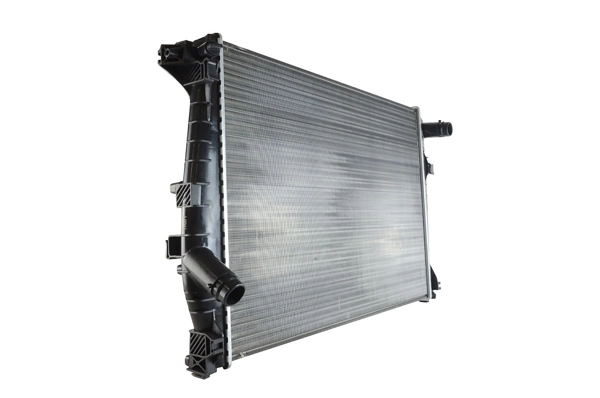 Chłodnica silnika Alfa Romeo 159 sedana (939) (2005 - 2011) cena, od 151,03 USD