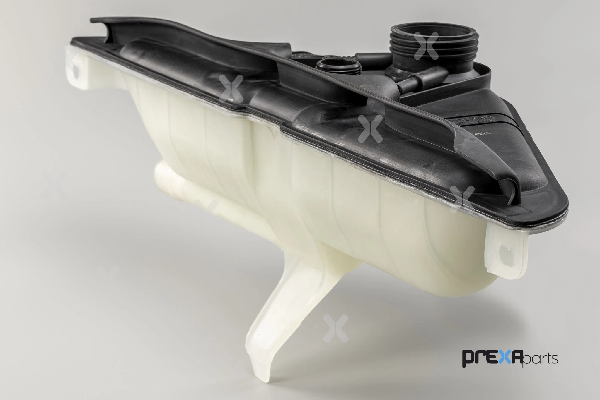 Zbiorniczek wyrównawczy układu chłodzenia BMW 7 E32