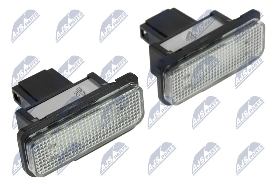  Lampa oświetlenia tylnej tablicy rejestracyjnej Mercedes C 