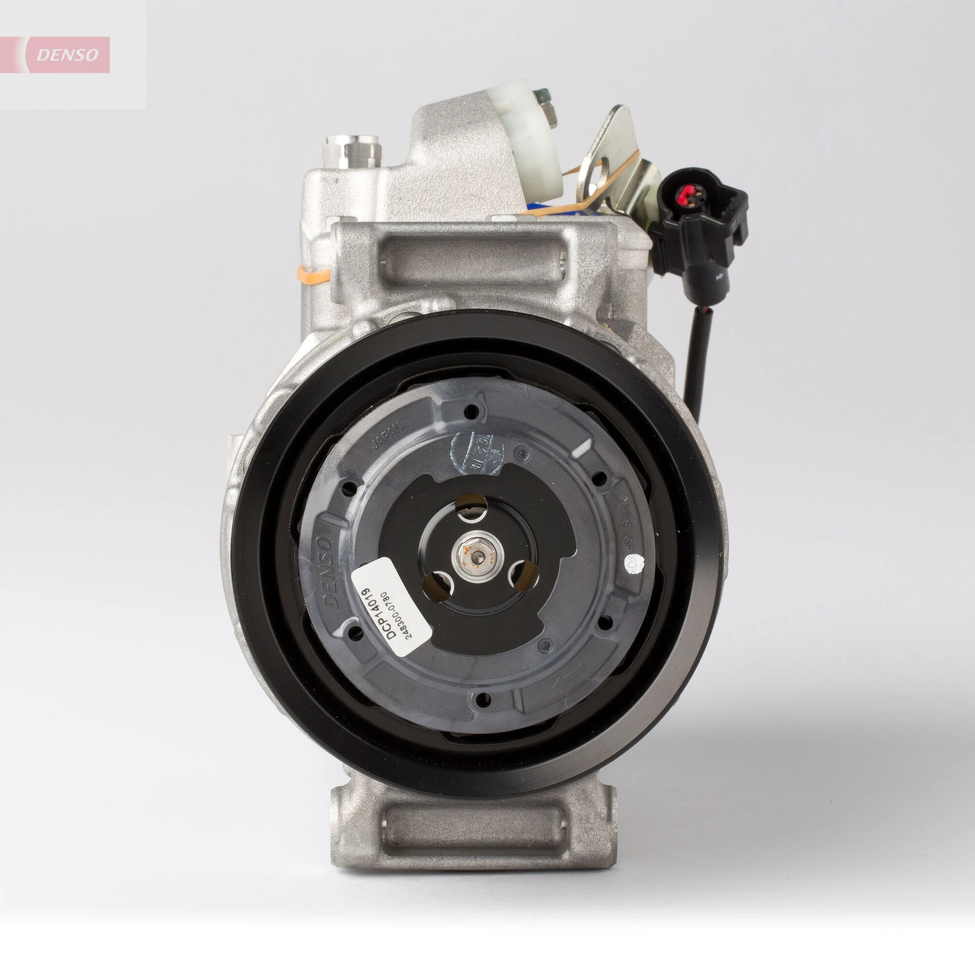 Sprężarka klimatyzacji Denso DCP14019 cena, od 377,29 USD