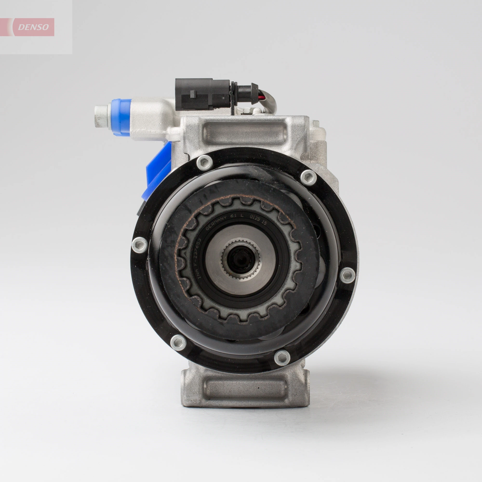 Do koszyka DCP32006K Denso Sprężarka klimatyzacji