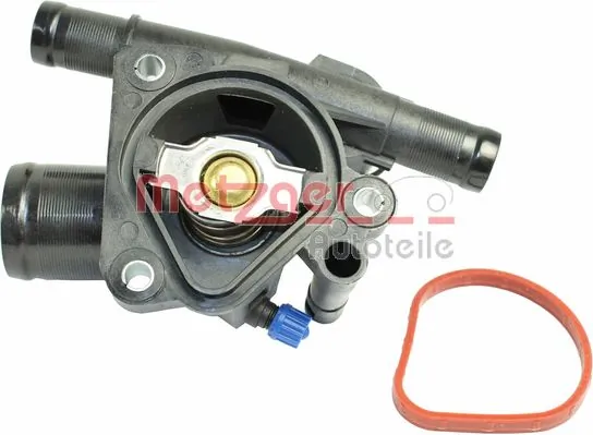 1106100Q1B Nissan/Infiniti Obudowa termostatu