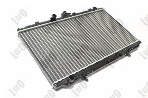 Chłodnica silnika Nissan Primera sedana (P12) (2002 - 2008) cena, od 118,06 USD