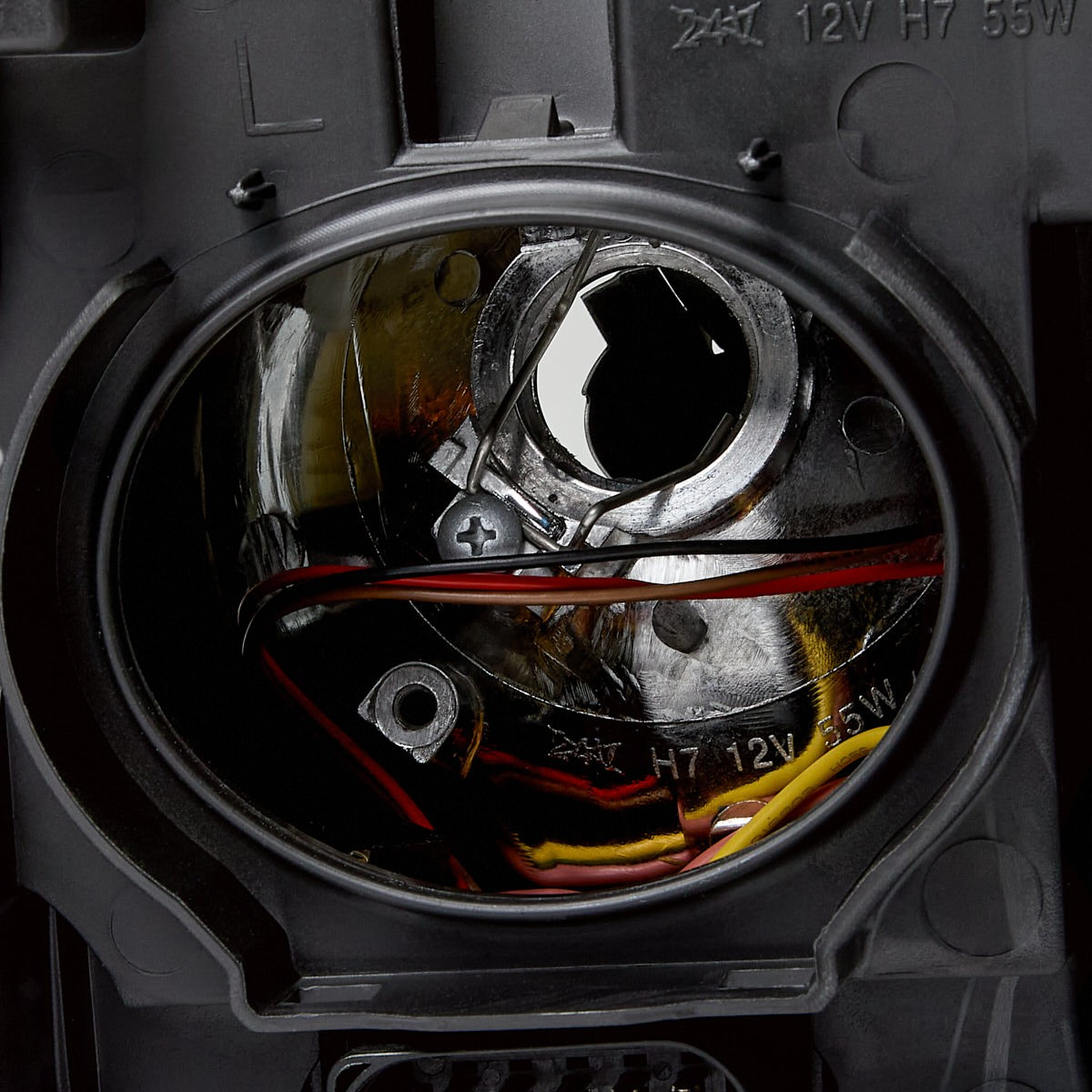 Reflektor prawy do Audi A4 B7 8EC