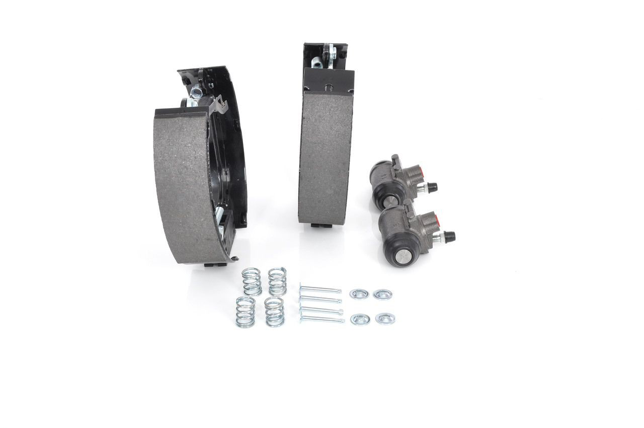 0204114073 Bosch Klocki hamulcowe tylne bębnowe, kompletne z cylindrami, zestaw