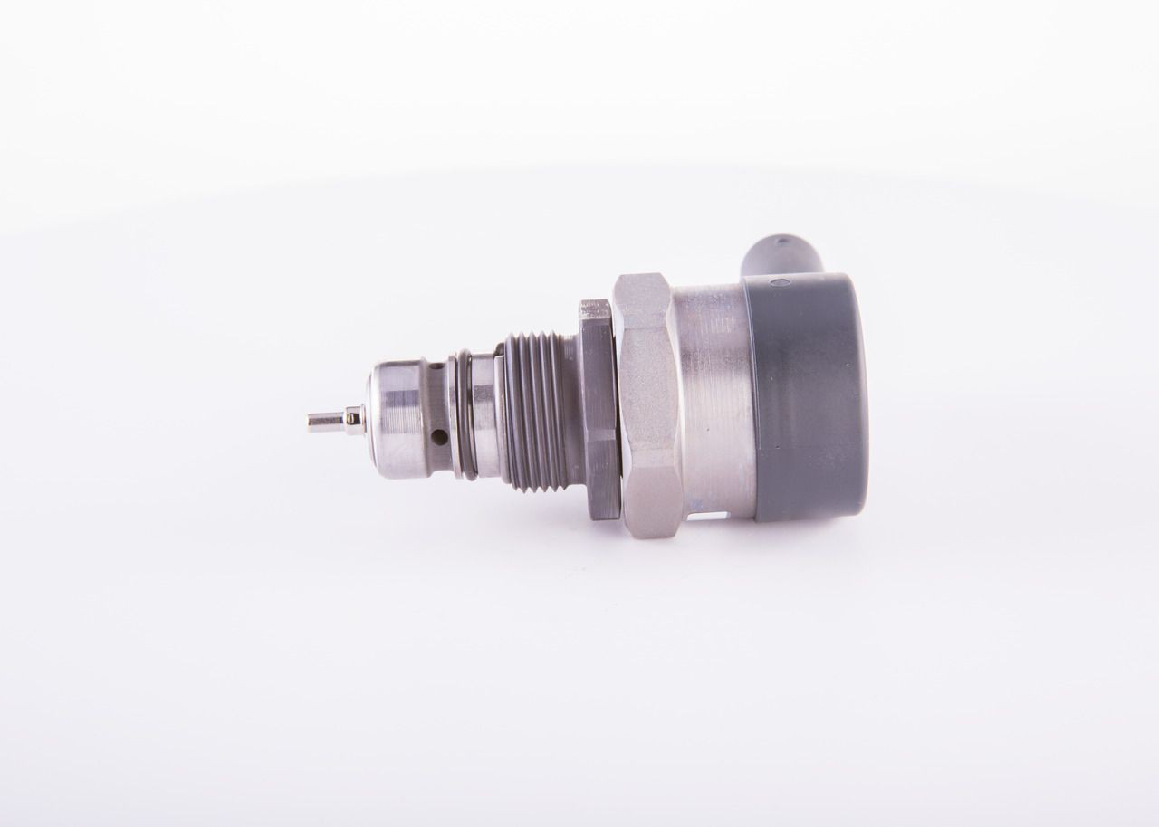Zawór regulacji ciśnienia (zawór redukcyjny pompy wtryskowej) System Common-Rail Bosch 0281006246