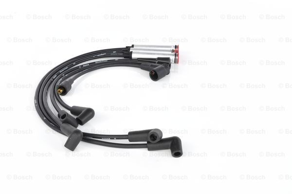 Zestaw przewodów wysokiego napięcia Bosch 0986356723 cena, od 27,87 USD