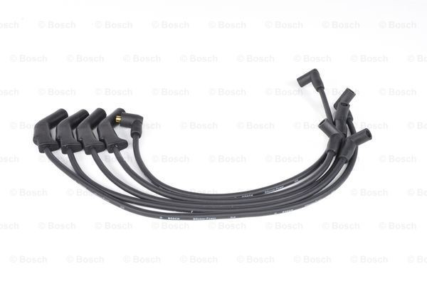 Zestaw przewodów wysokiego napięcia Bosch 0986356724 cena, od 25,83 USD
