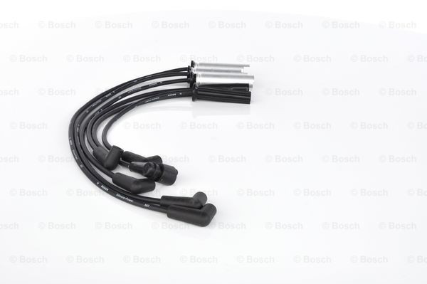 Do koszyka 0986356739 Bosch Zestaw przewodów wysokiego napięcia