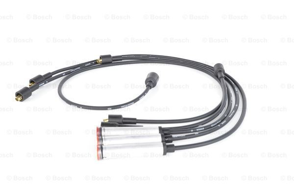 Zestaw przewodów wysokiego napięcia Bosch 0986356800 cena, od 30,88 USD