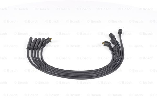 Zestaw przewodów wysokiego napięcia Bosch 0986357129