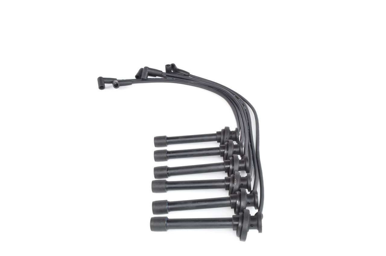 Zestaw przewodów wysokiego napięcia Bosch 0986357167 cena, od 69,28 USD
