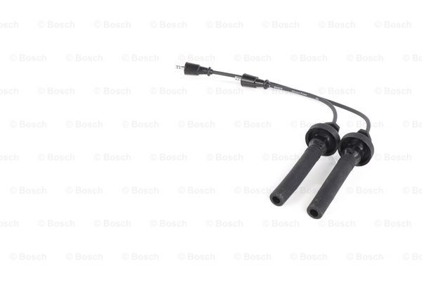 Zestaw przewodów wysokiego napięcia Bosch 0986357273