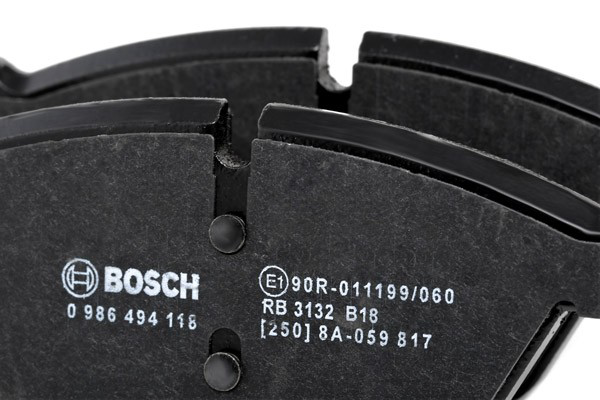 Klocki hamulcowe przednie tarczowe Bosch 0986494118 cena, od 37,02 USD