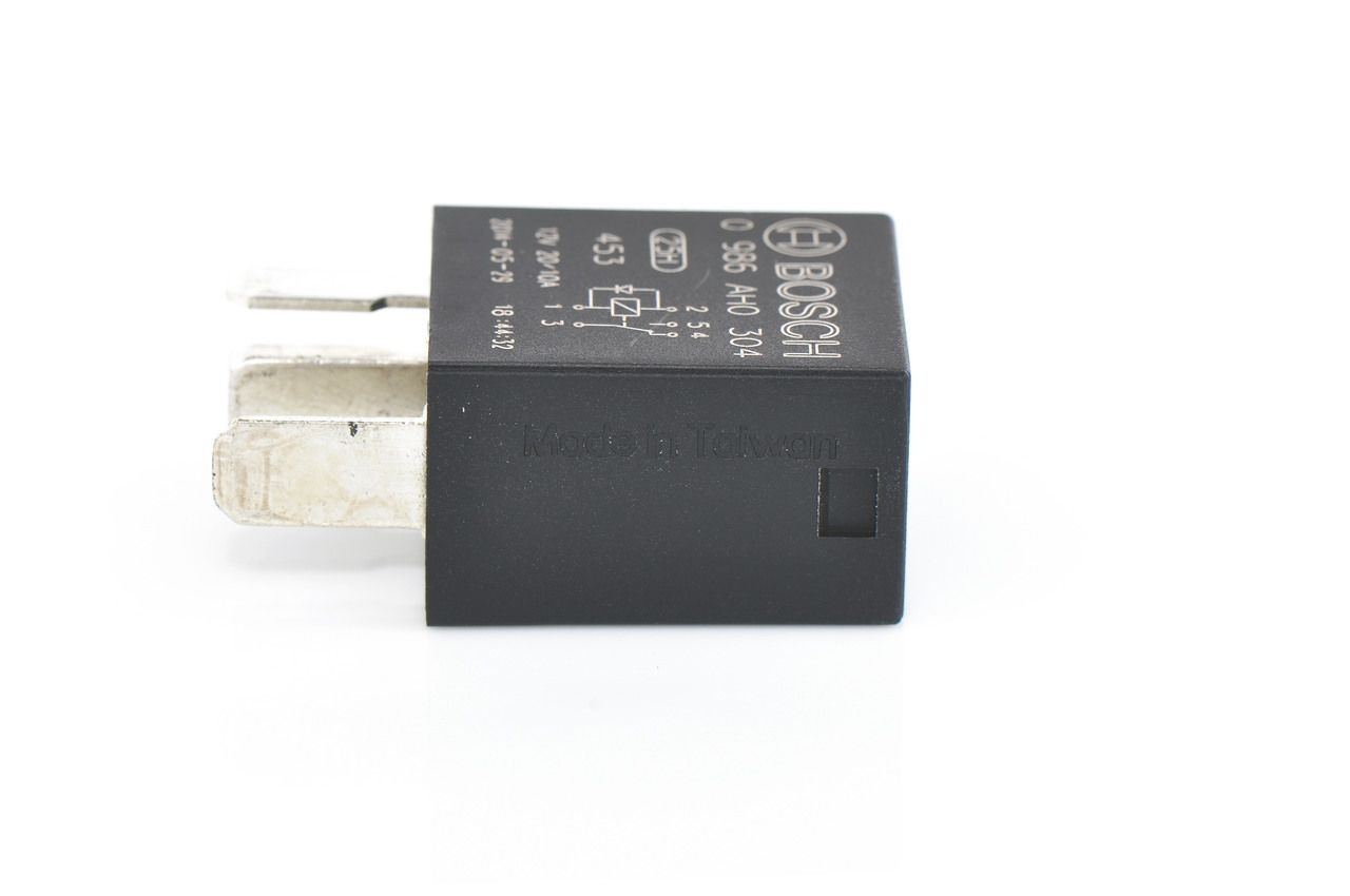 Elektryczne przekaźnik wielofunkcyjne Bosch 0986AH0304 cena, od 8,46 USD