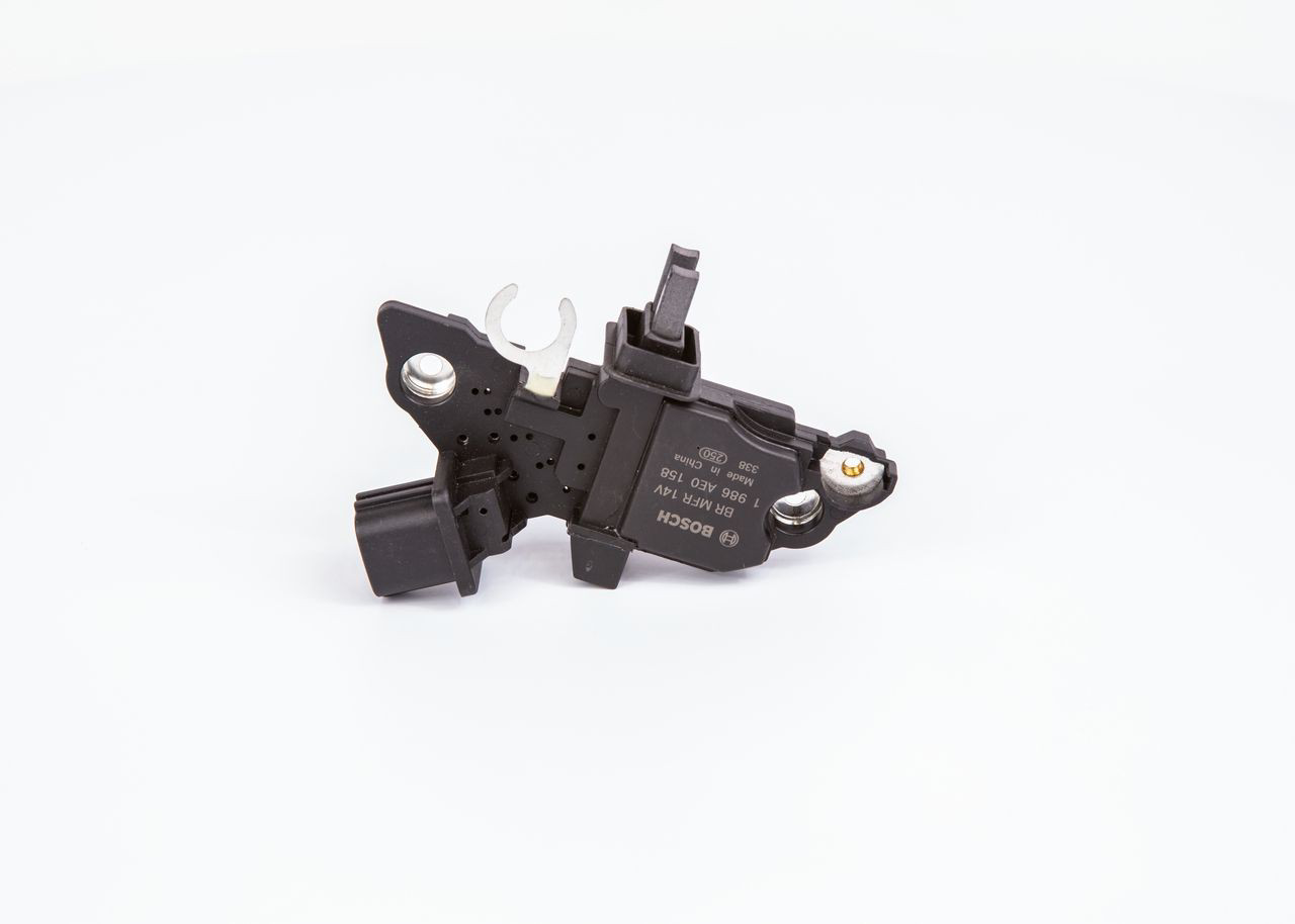 Do koszyka Regulator alternatora (przekaźnik ładowania) Toyota Corolla  E18