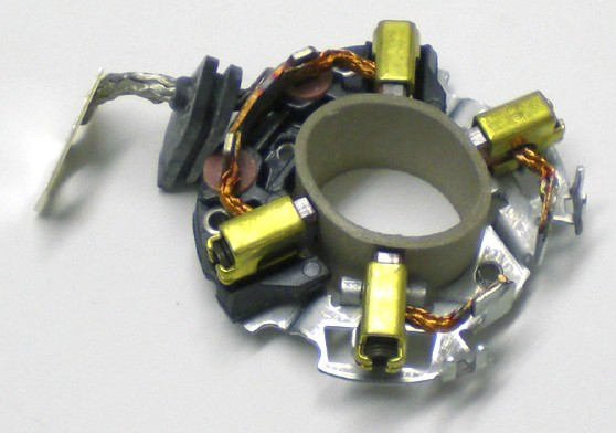Uchwyt szczotki rozrusznika 2004336230 Bosch