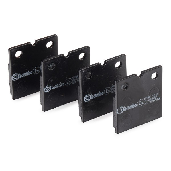 Okładziny (klocki) do hamulców tarczowych tylne Brembo P02001 cena, od 27,30 USD