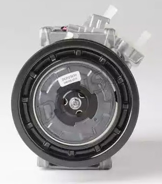 Sprężarka klimatyzacji Denso DCP23030 cena, od 366,69 USD