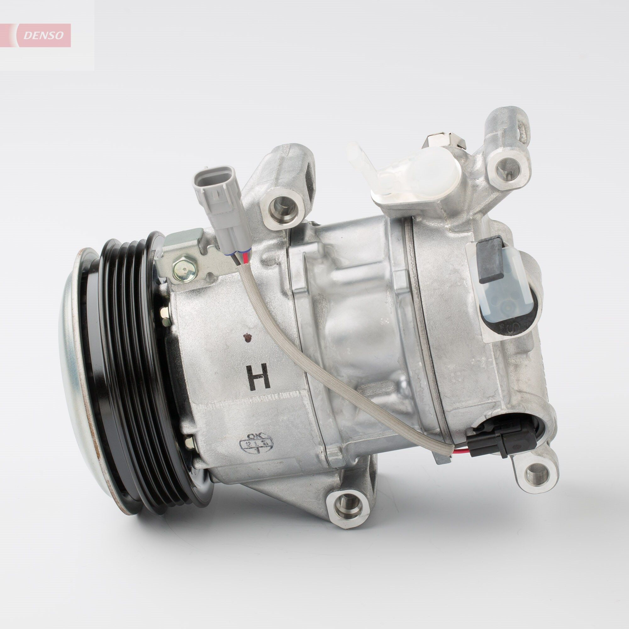 Sprężarka klimatyzacji Denso DCP50308 cena, od 499,20 USD