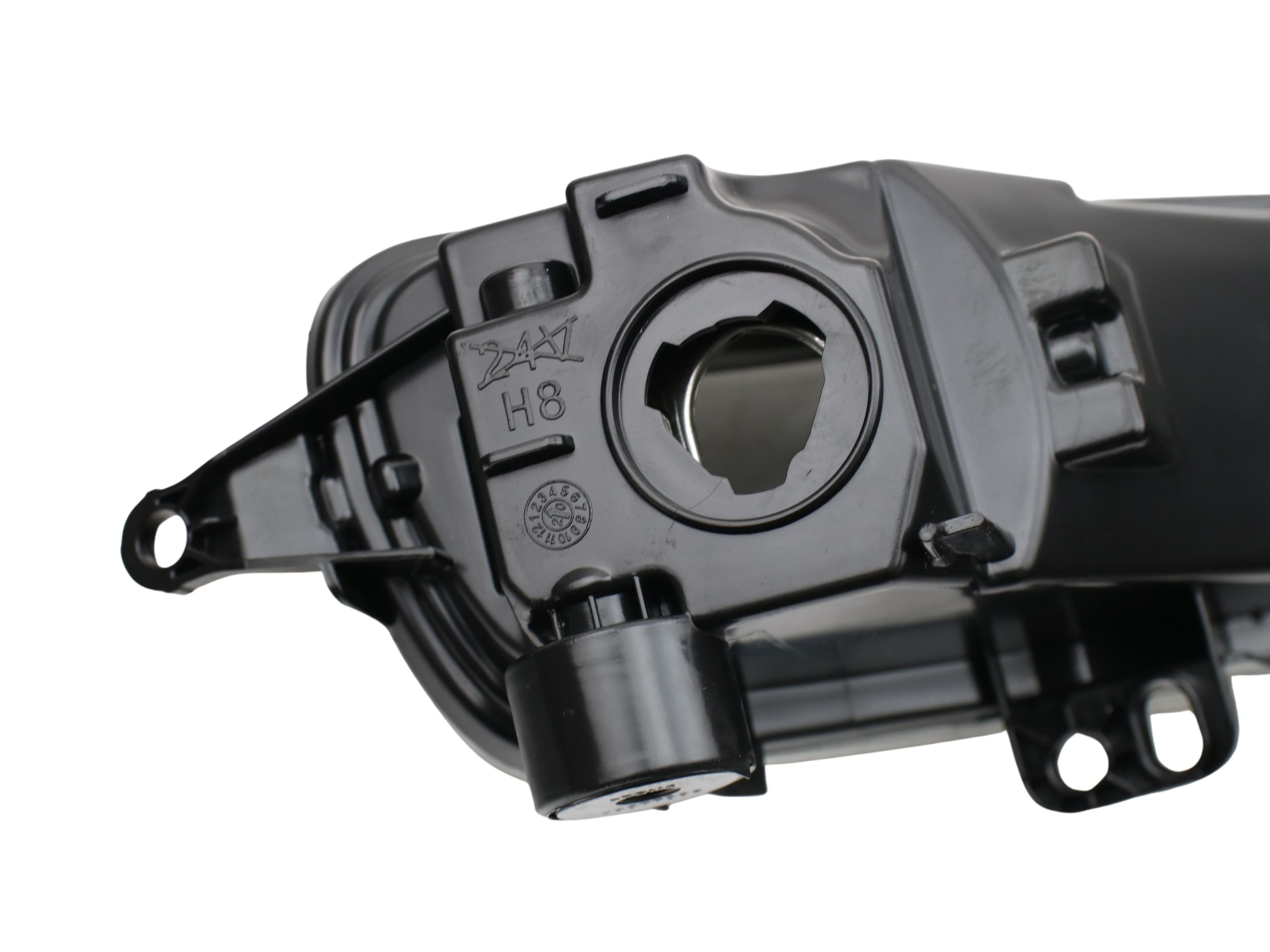  Lampa przeciwmgielna lewa Ford Focus 3